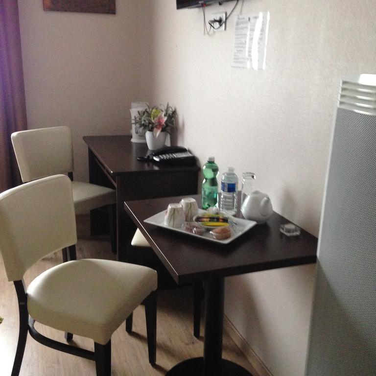 La Chevrolière Hotel Particulier Villa Des Marais מראה חיצוני תמונה
